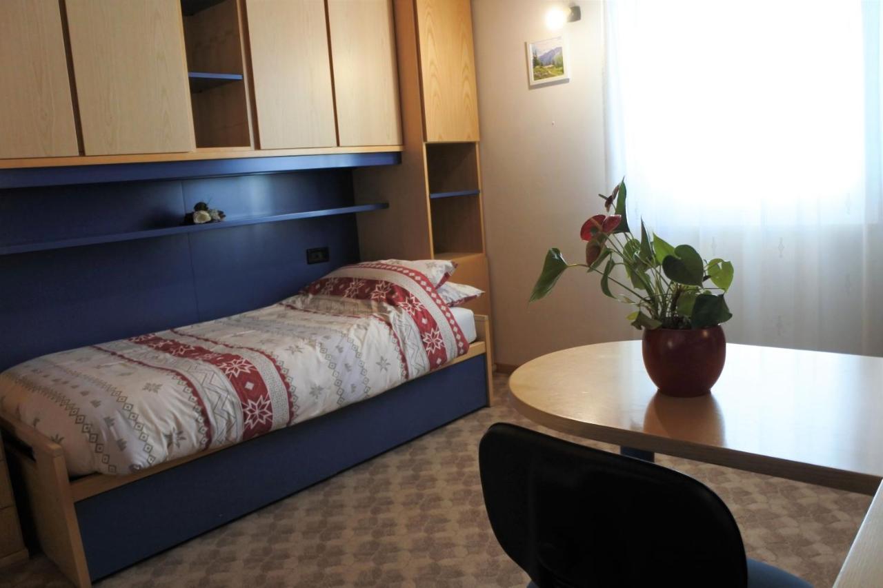 Clara Hotel