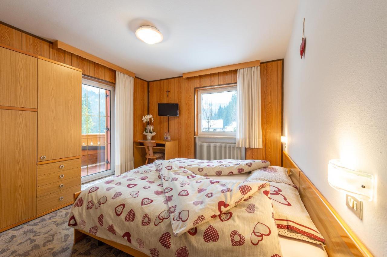 Hotel Clara 2*